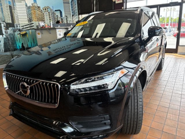 Used 2020 Volvo XC90 T5 Momentum w/ Protection Package Premier FWD image 8