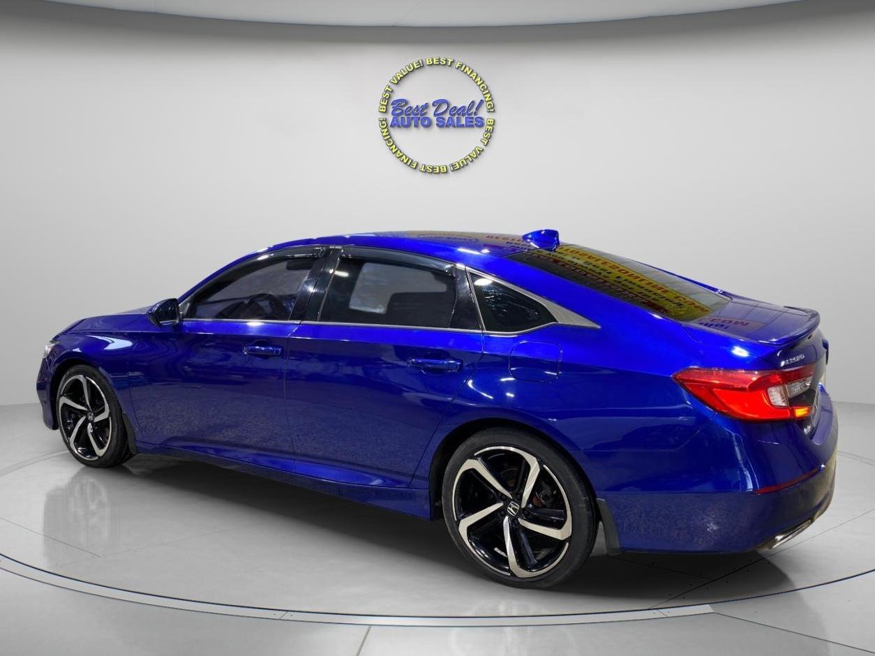Used 2019 Honda Accord Sport image 2