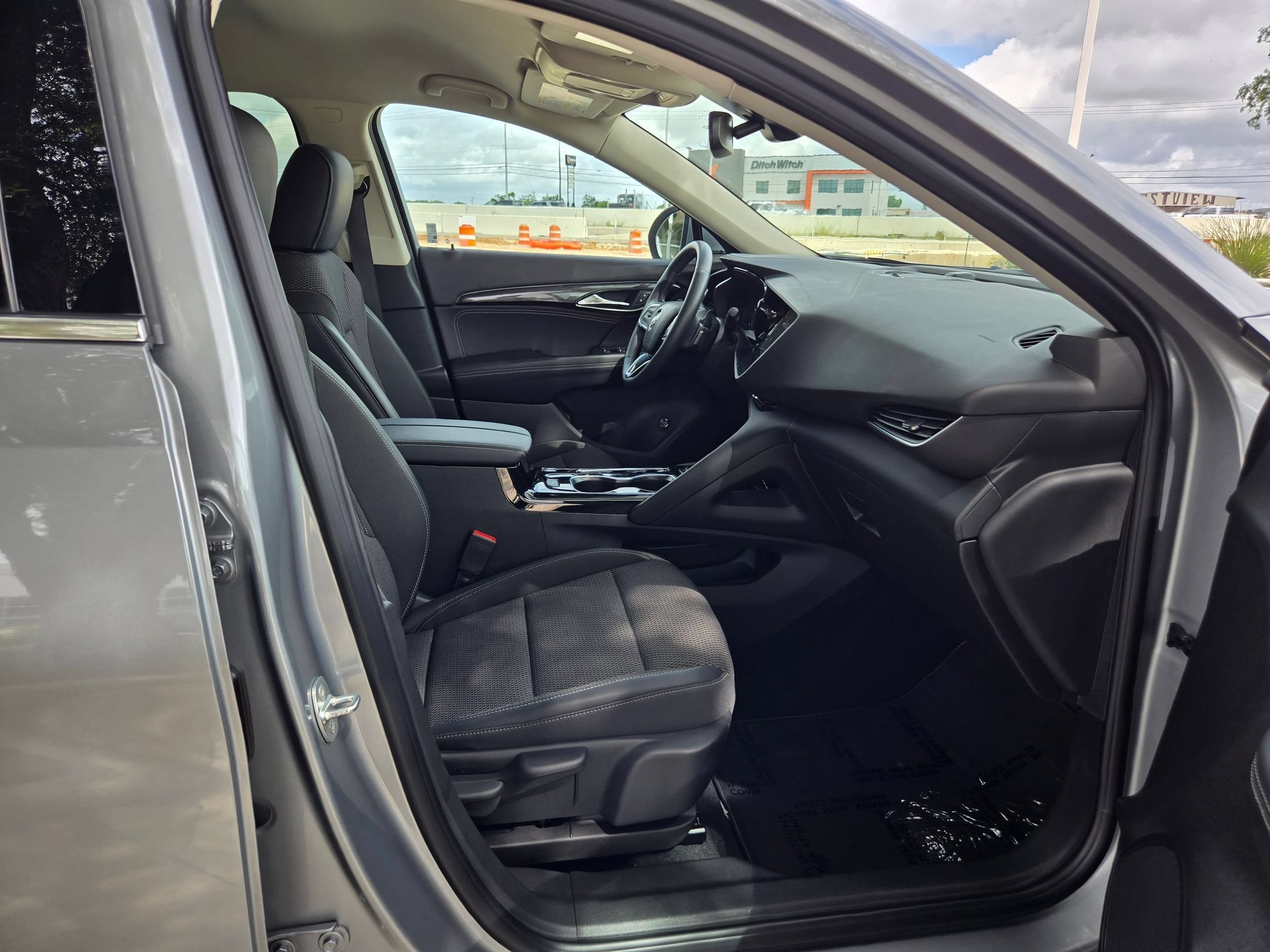 Certified 2023 Buick Envision Preferred AWD/4WD image 24
