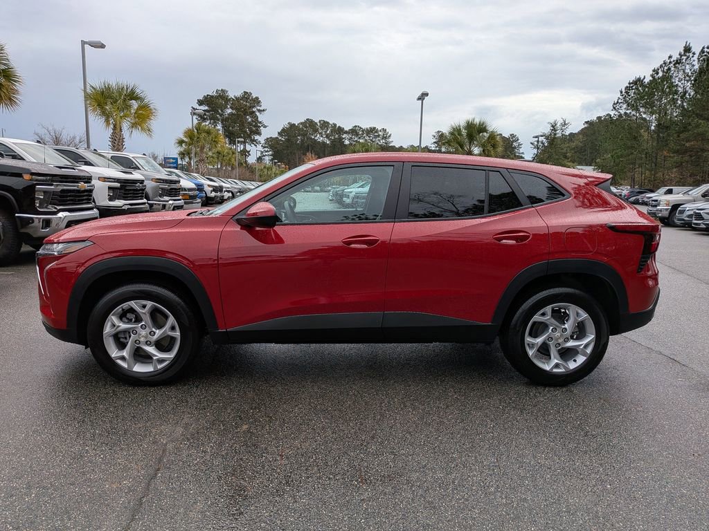 New 2026 Chevrolet Trax LS w/ LS Convenience Package image 7