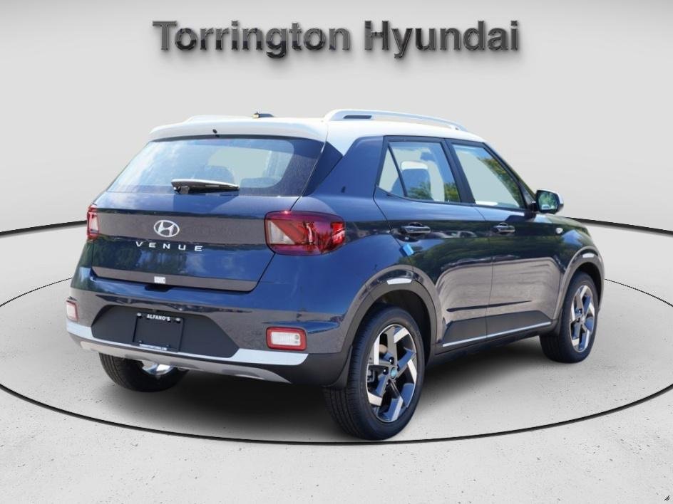 New 2025 Hyundai Venue Limited image 7