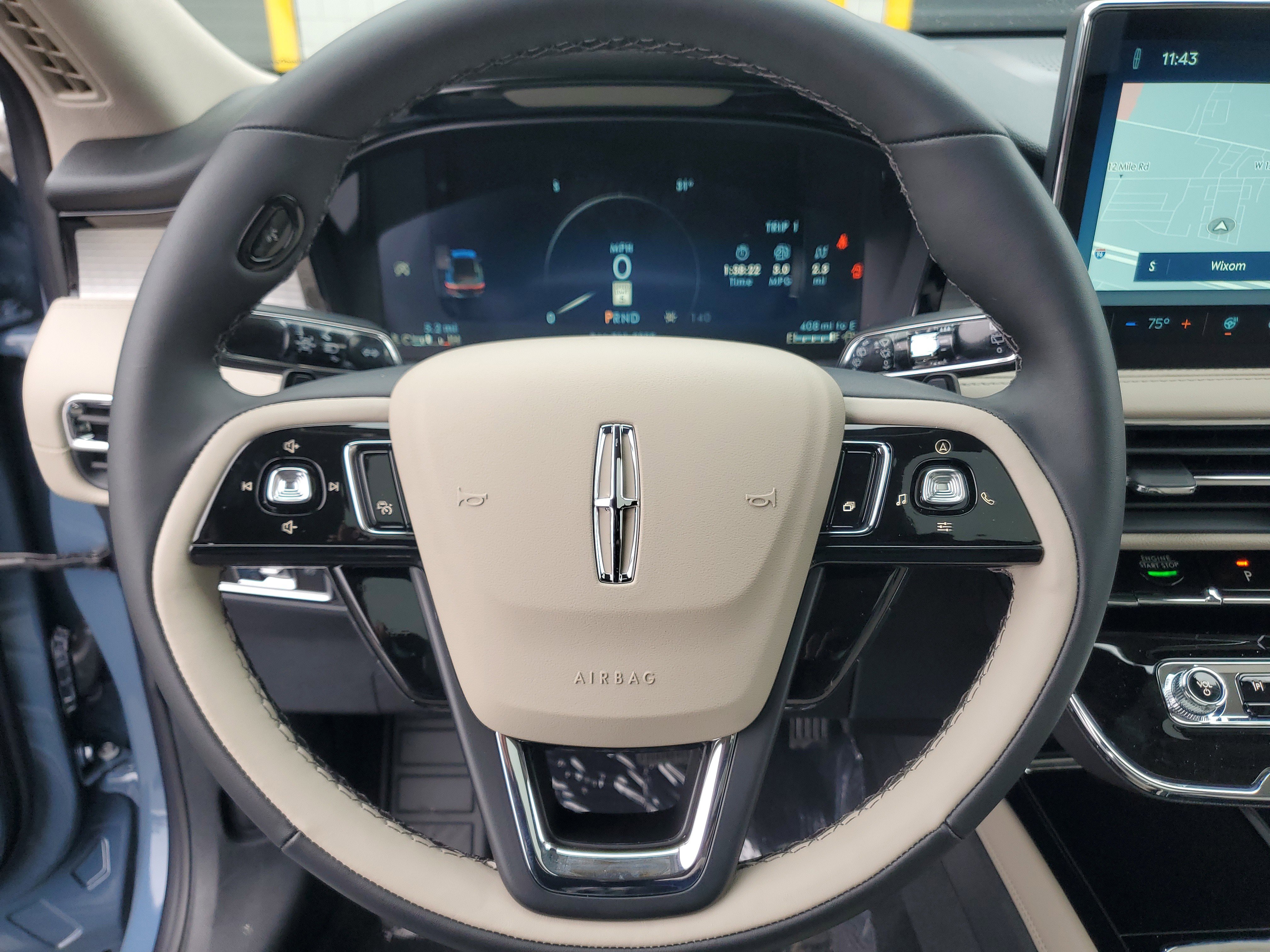 New 2026 Lincoln Corsair Premiere image 16