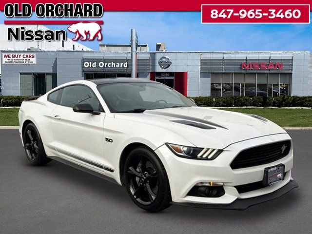 Used 2017 Ford Mustang GT Premium RWD image 3