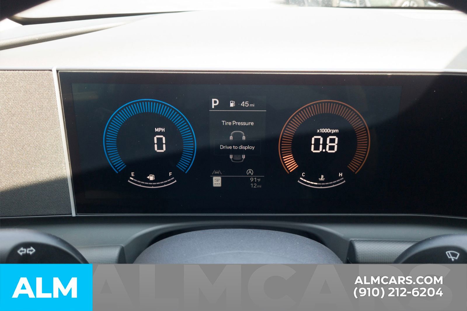 Used 2025 Hyundai Tucson SE image 28