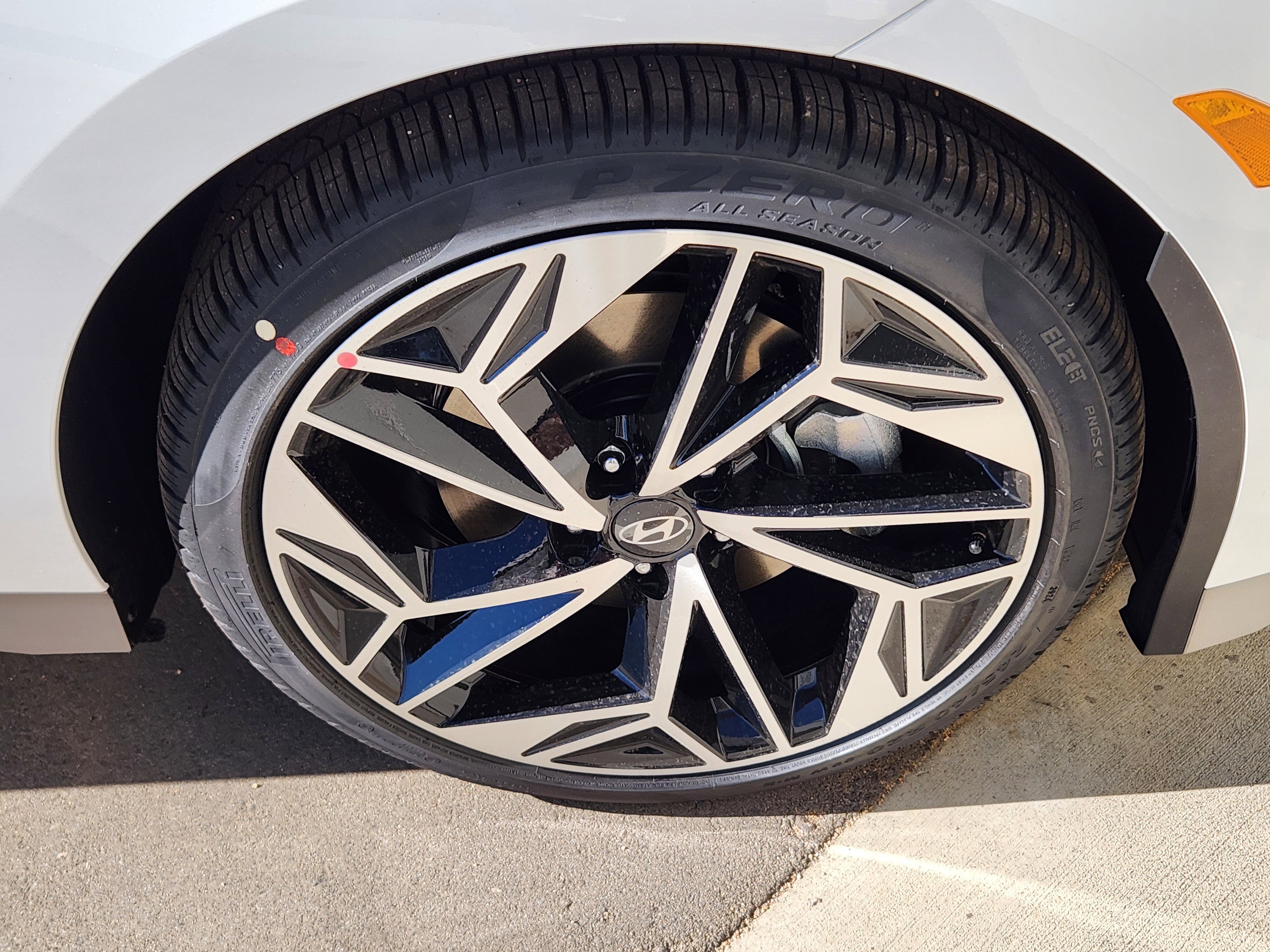 New 2025 Hyundai Ioniq 6 SEL image 16