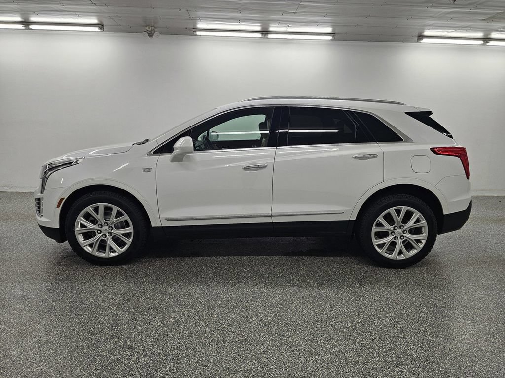 Certified 2017 Cadillac XT5 Premium Luxury w/ Advanced Security Package AWD/4WD image 9