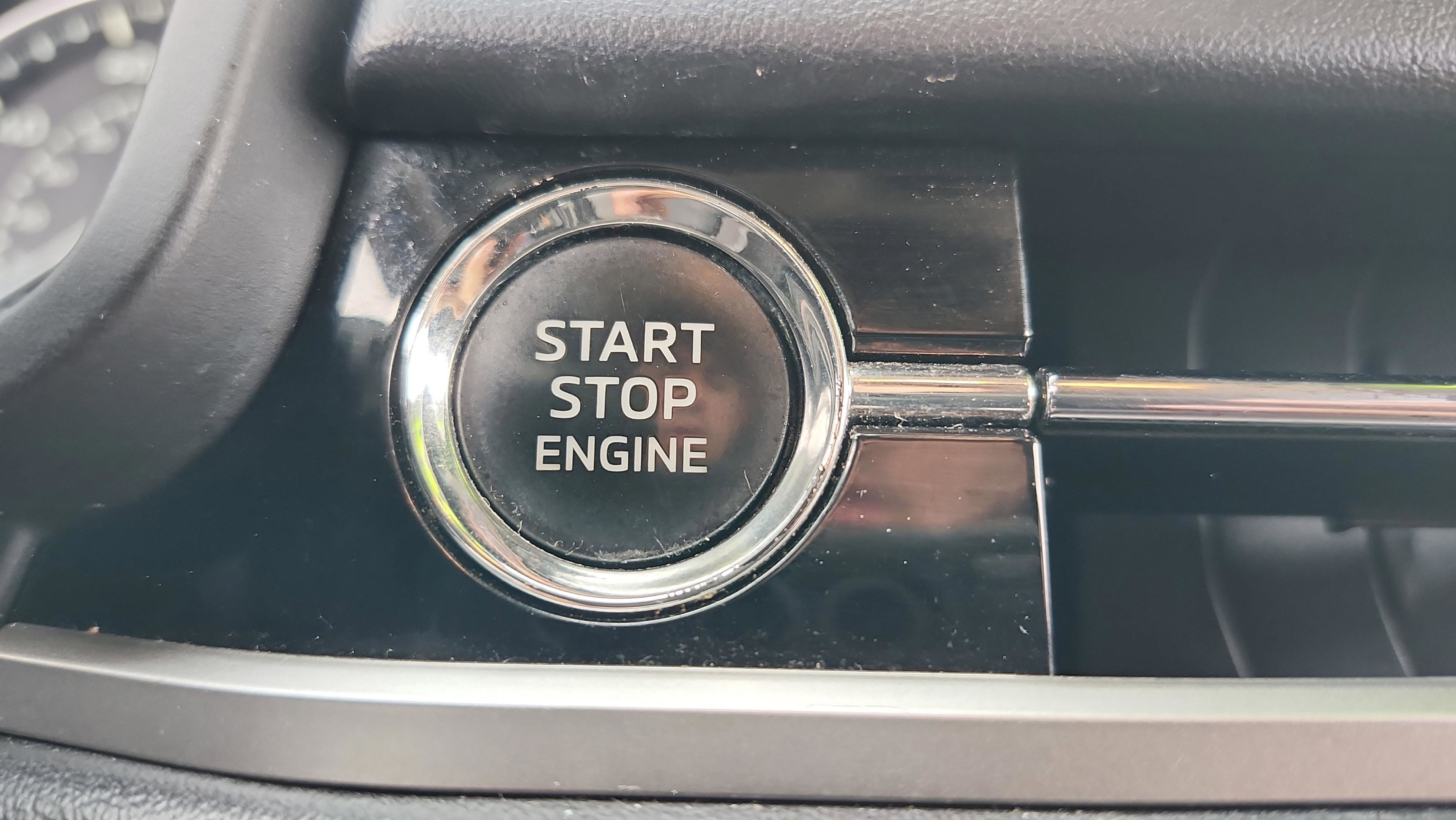 Used 2022 Mitsubishi Outlander SE image 29