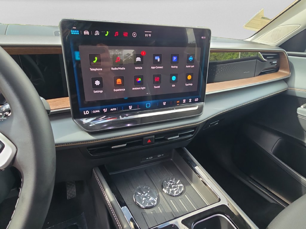 New 2027 Volkswagen Atlas SE FWD image 12