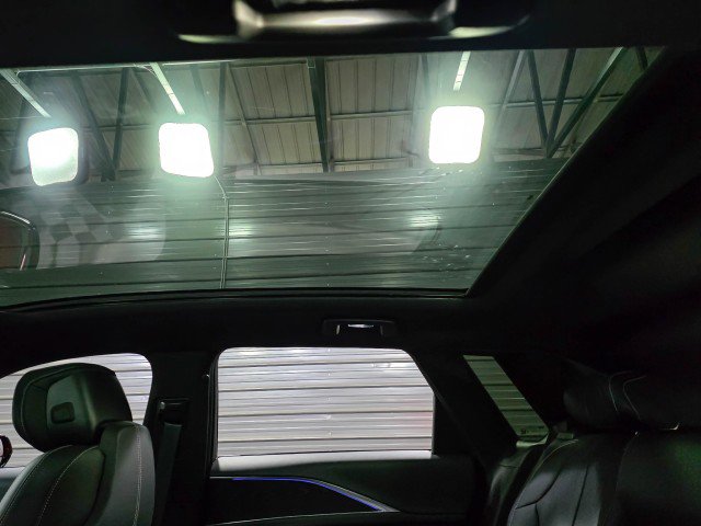 Used 2024 Cadillac Lyriq Sport image 19