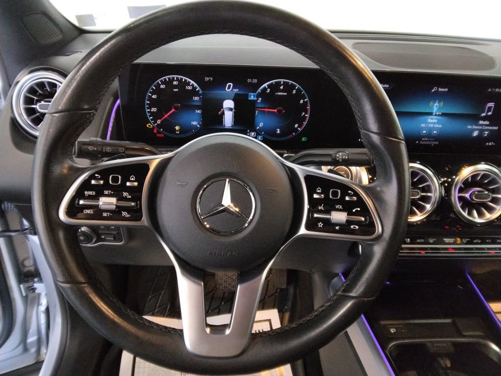 Used 2022 Mercedes-Benz GLB 250 w/ Premium Package Lite image 12