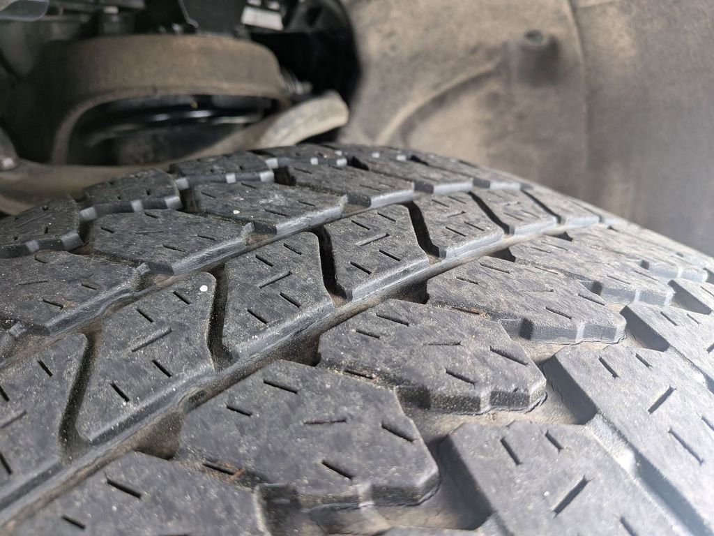 Used 2023 GMC Sierra 1500 Elevation image 12