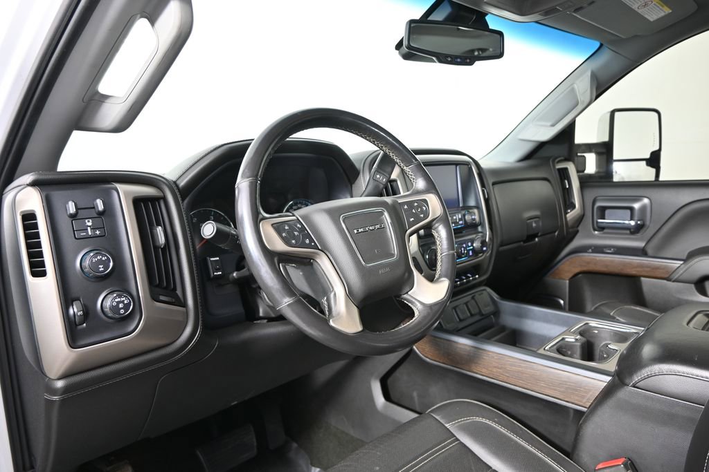 Used 2017 GMC Sierra 3500 Denali w/ Duramax Plus Package AWD/4WD image 23