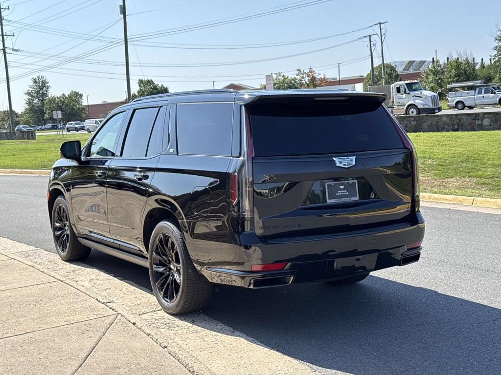 Used 2024 Cadillac Escalade Sport w/ LPO, ONYX Package AWD/4WD image 23