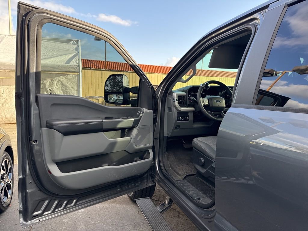 Used 2024 Ford F250 XL w/ STX Appearance Package AWD/4WD image 6