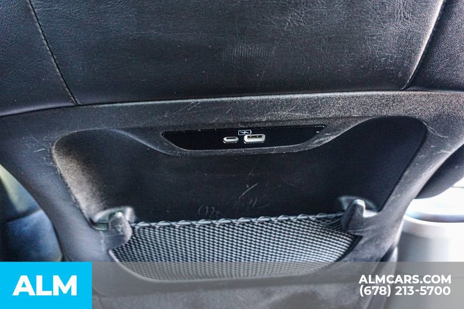 Used 2023 Chrysler Pacifica Touring-L image 34