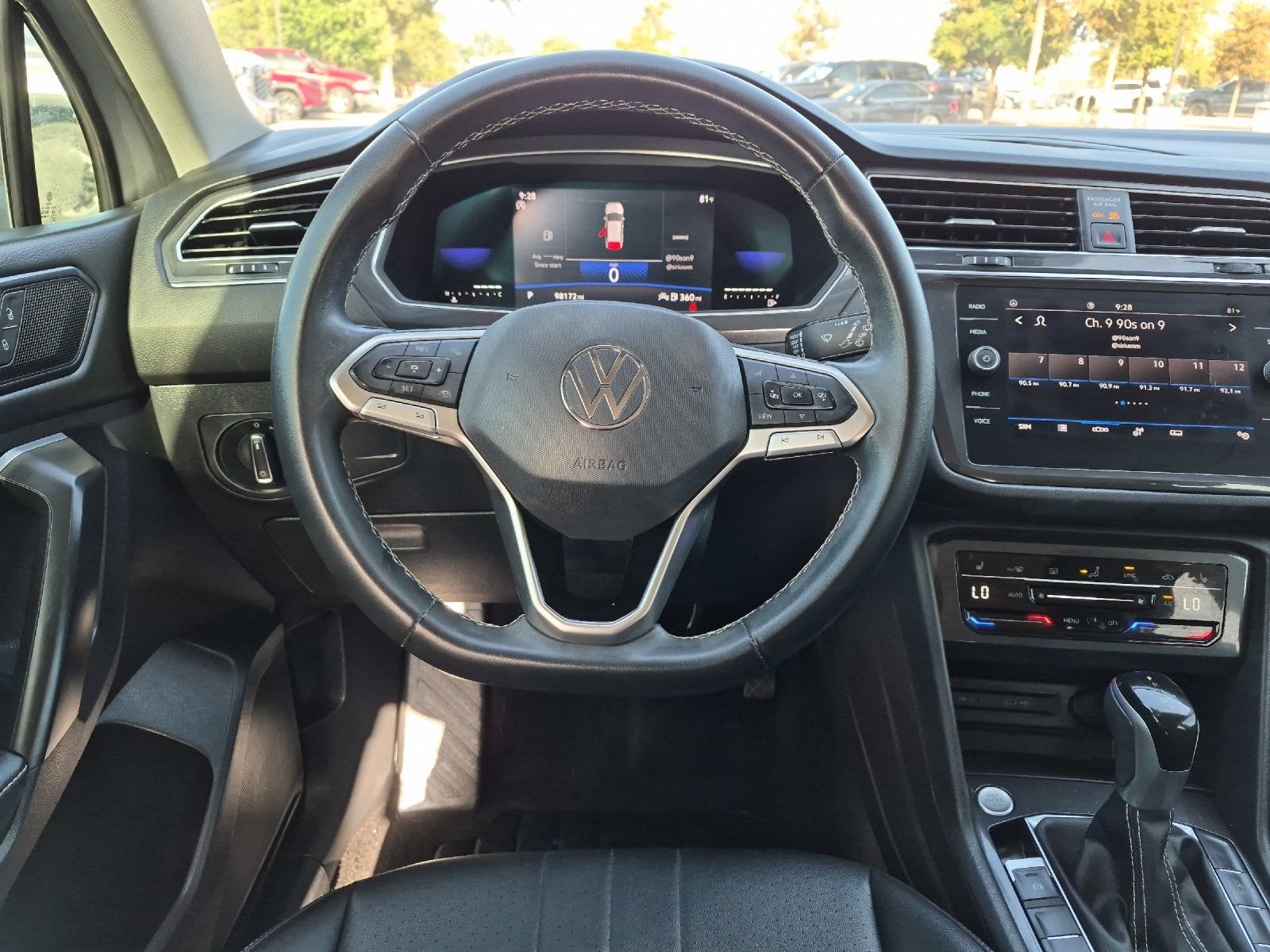 Used 2022 Volkswagen Tiguan SE FWD image 13