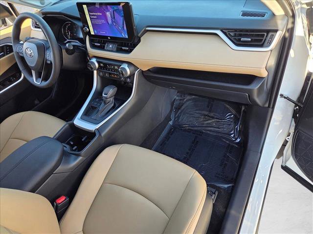 Used 2025 Toyota RAV4 XLE Premium image 21