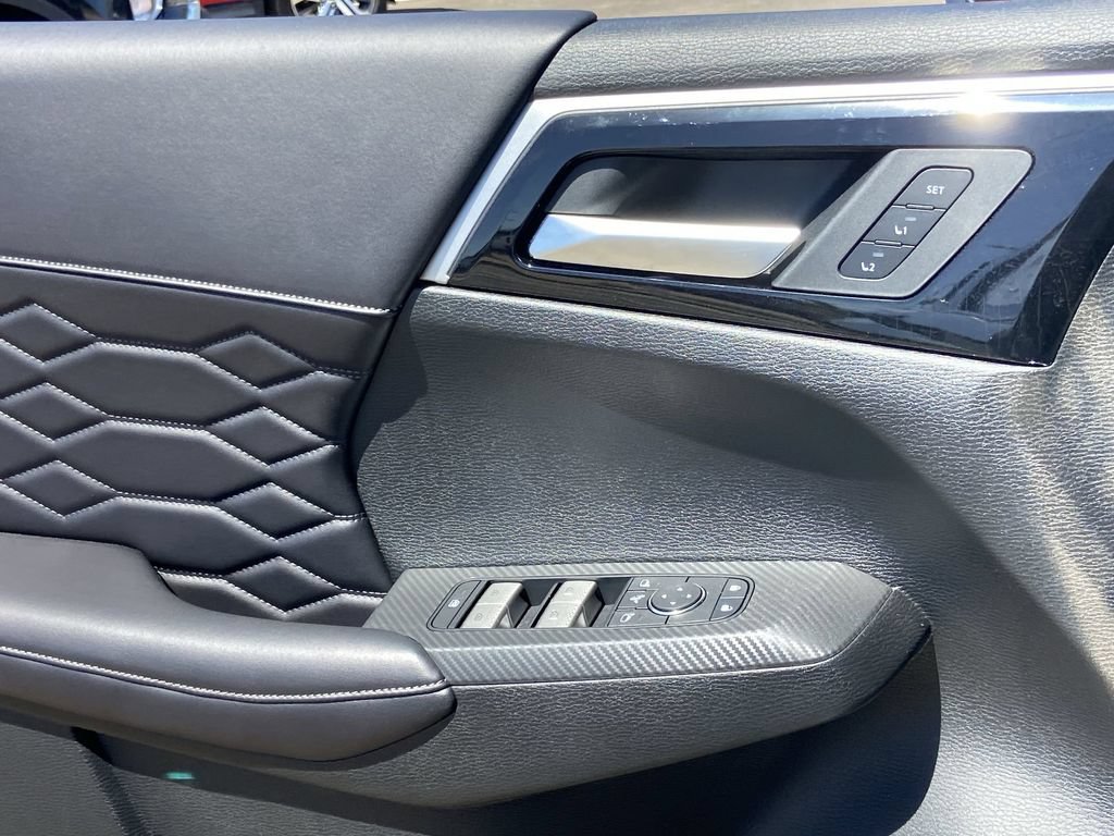 New 2026 Mitsubishi Outlander SEL FWD image 20