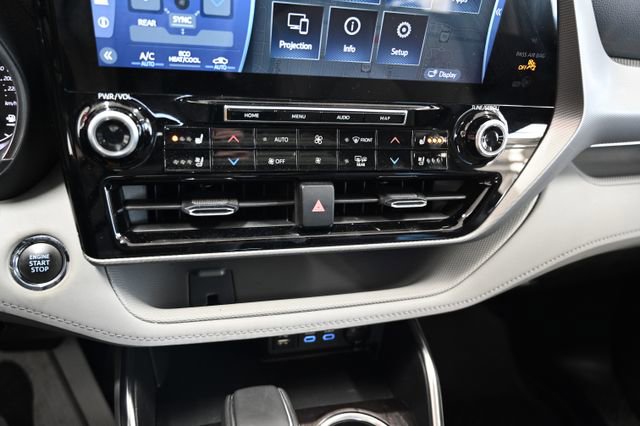 Used 2022 Toyota Highlander Platinum image 18