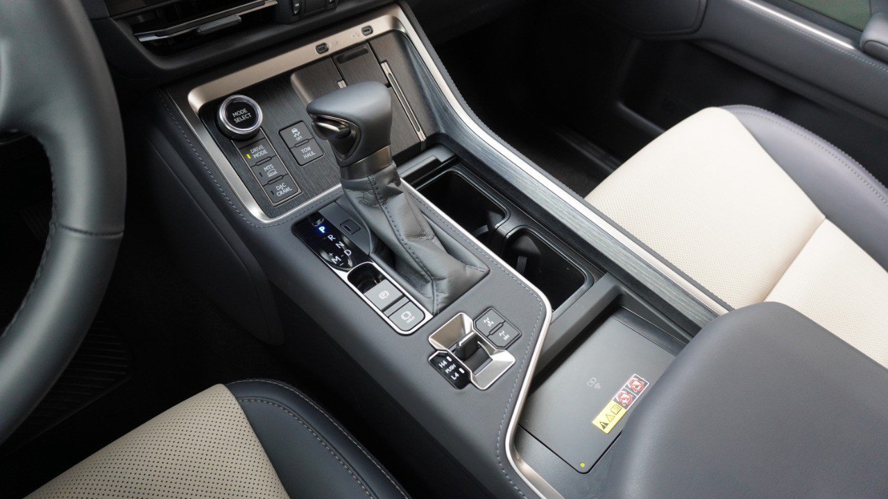 Certified 2025 Lexus GX 550 AWD/4WD image 18