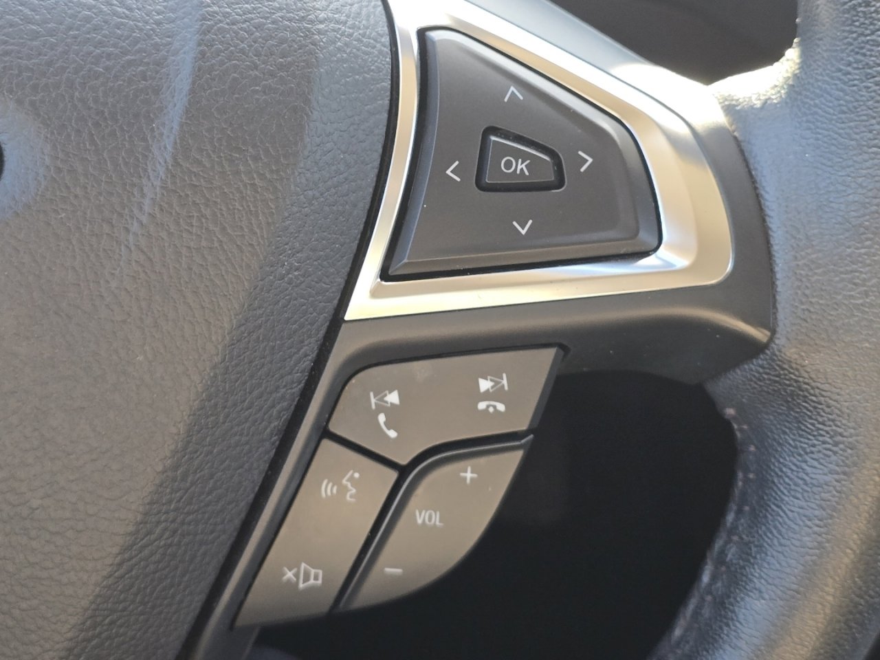 Used 2022 Ford Edge SEL w/ Convenience Package image 31