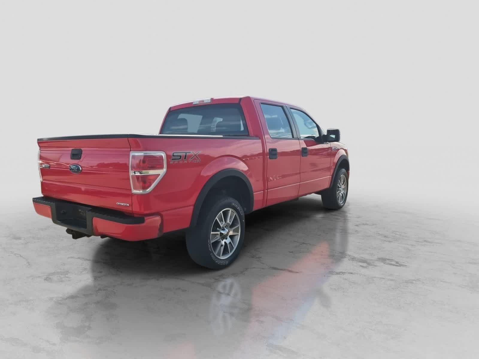 Used 2014 Ford F150 STX w/ Equipment Group 201A Mid AWD/4WD image 8