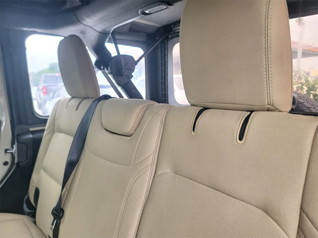 Used 2022 Jeep Wrangler Unlimited Sport image 17