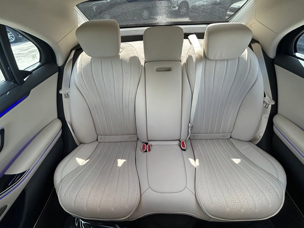 Used 2023 Mercedes-Benz S 500 S 500 image 11