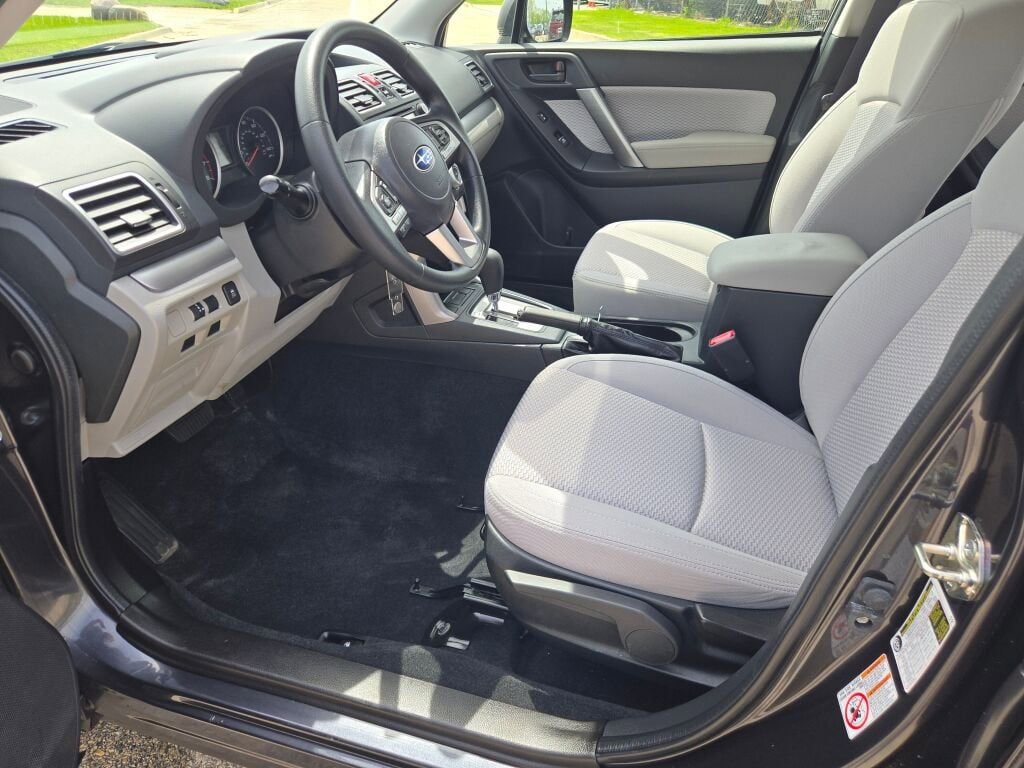 Used 2018 Subaru Forester 2.5i w/ Alloy Wheel Package AWD/4WD image 21