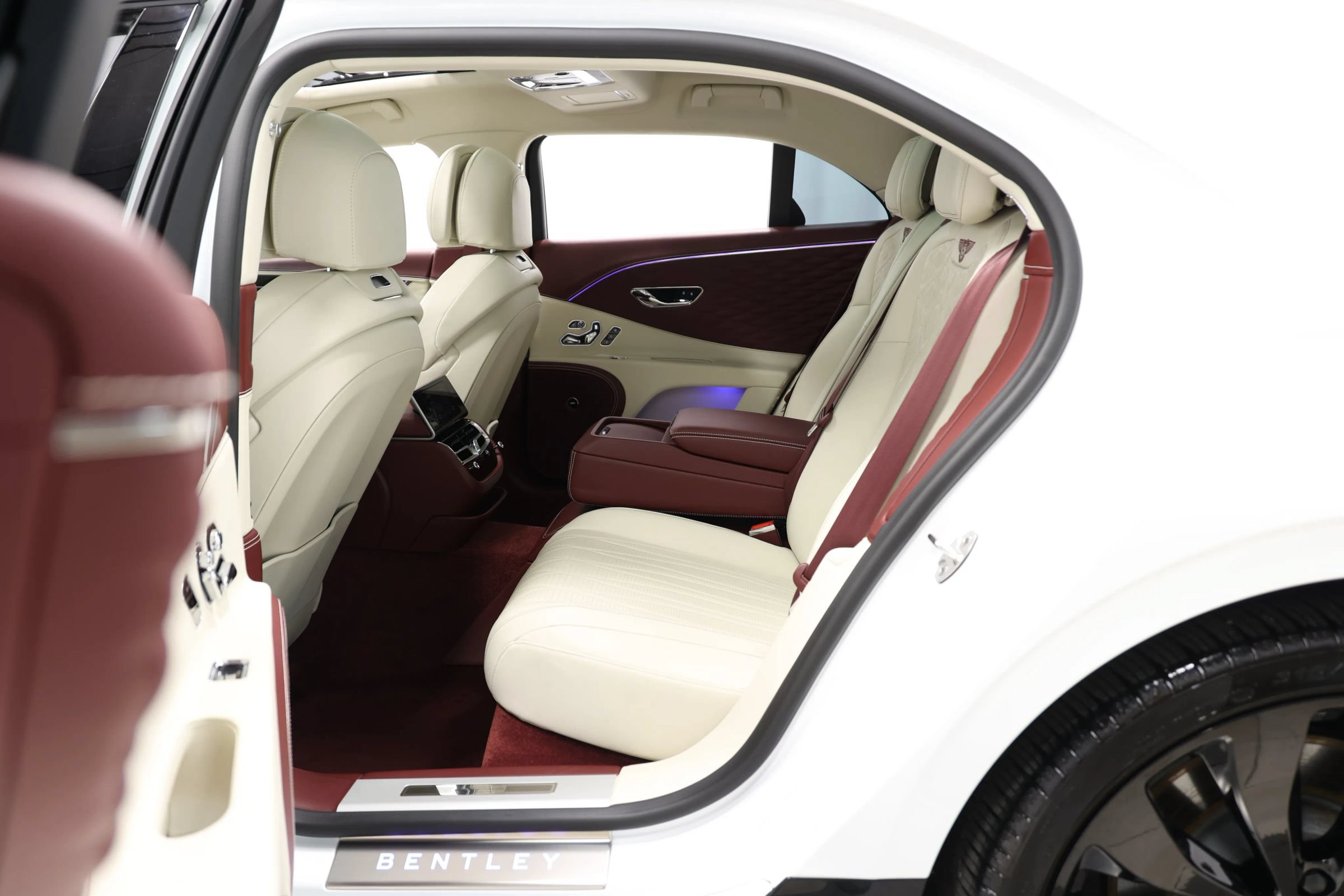 Used 2022 Bentley Flying Spur W12 AWD/4WD image 74