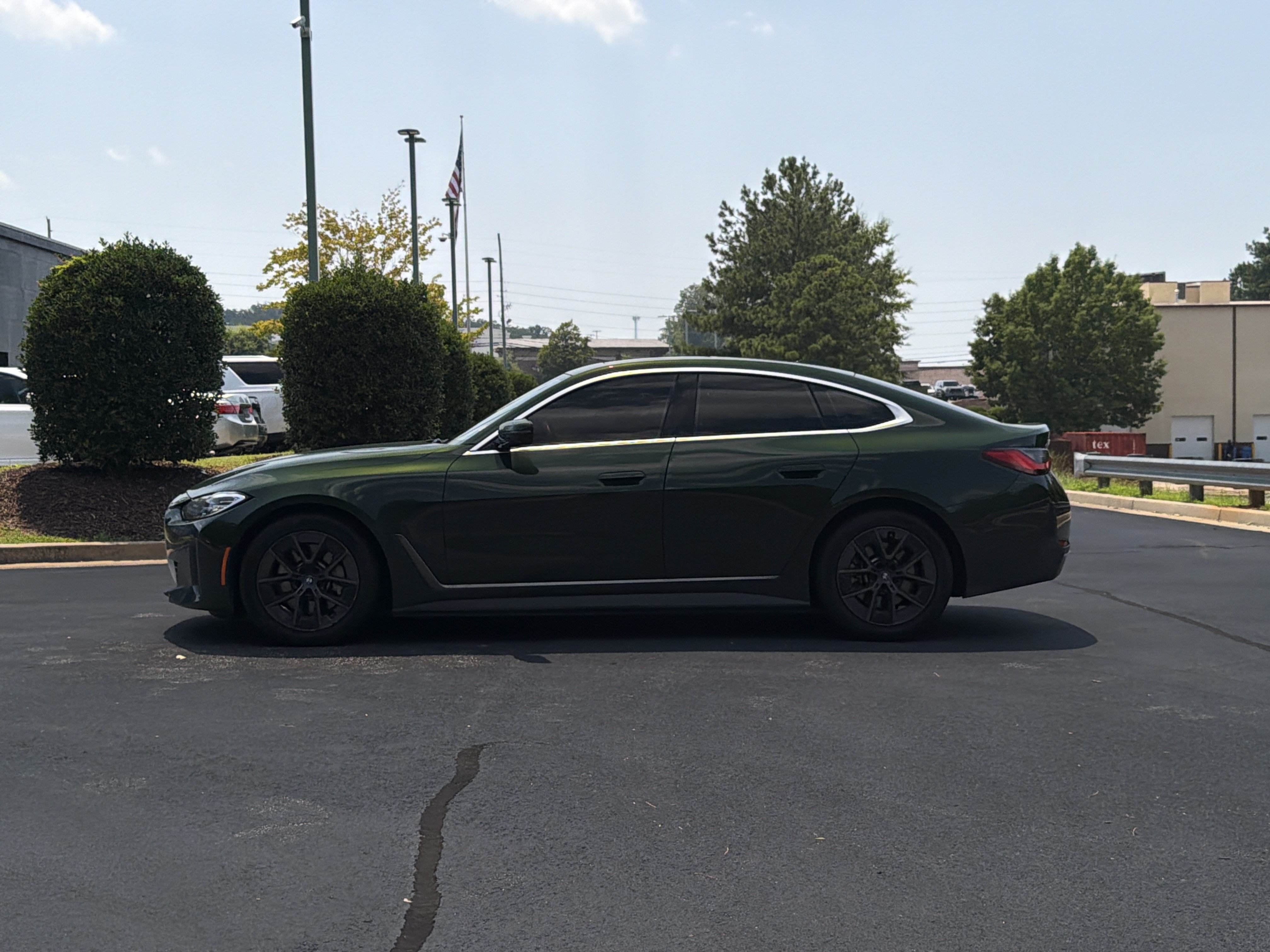 Used 2023 BMW i4 eDrive40 w/ Premium Package RWD image 14