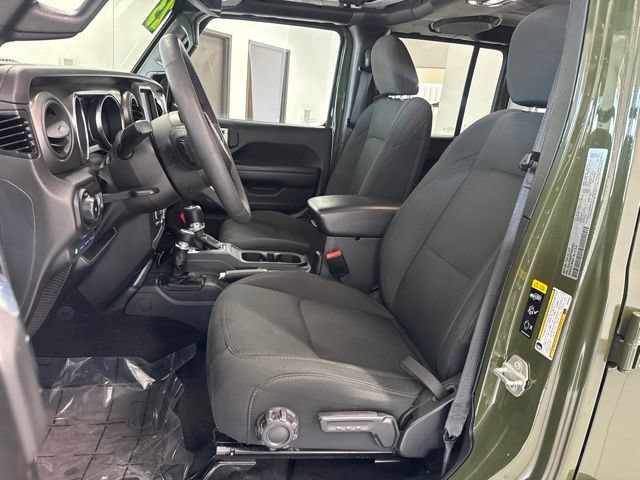 Used 2023 Jeep Wrangler Unlimited w/ Cold Weather Group AWD/4WD image 17