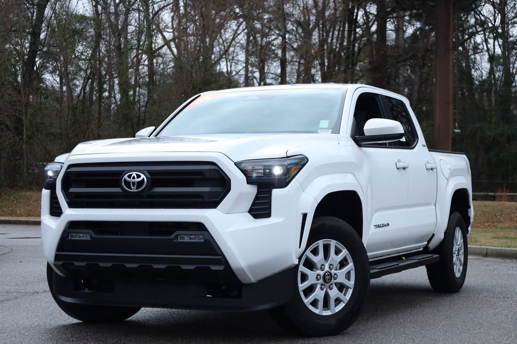 Used 2025 Toyota Tacoma SR5 image 1