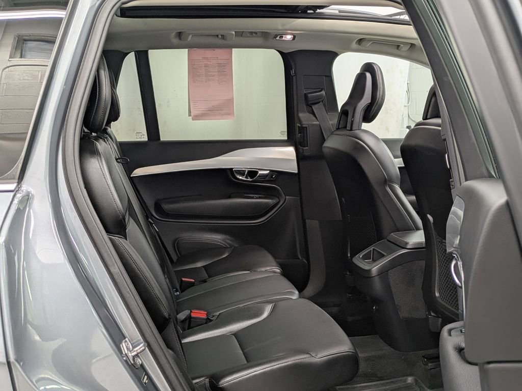 Used 2016 Volvo XC90 T5 Momentum image 15