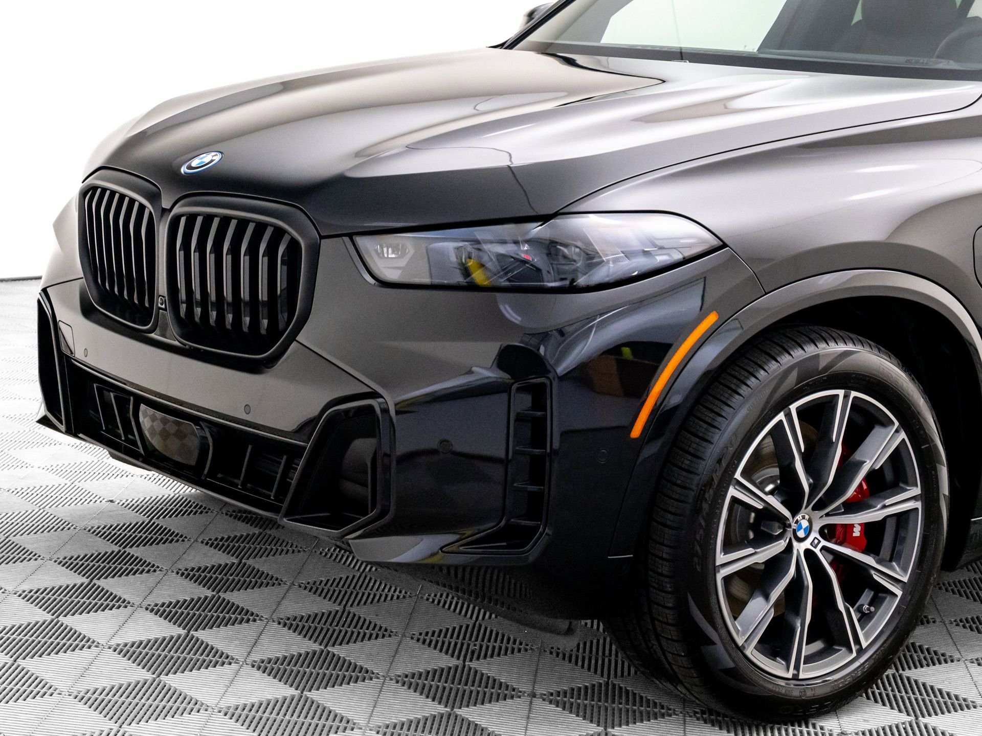 New 2026 BMW X5 xDrive50e w/ Executive Package AWD/4WD image 38
