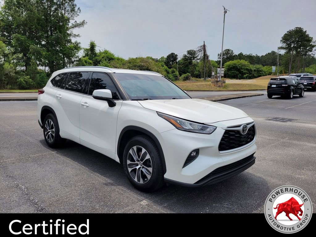 Used 2020 Toyota Highlander XLE FWD image 9