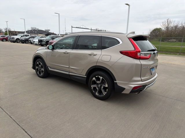 Used 2017 Honda CR-V Touring image 2