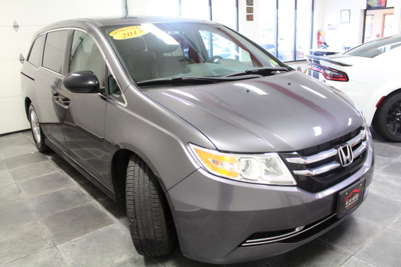 Used 2015 Honda Odyssey LX image 3