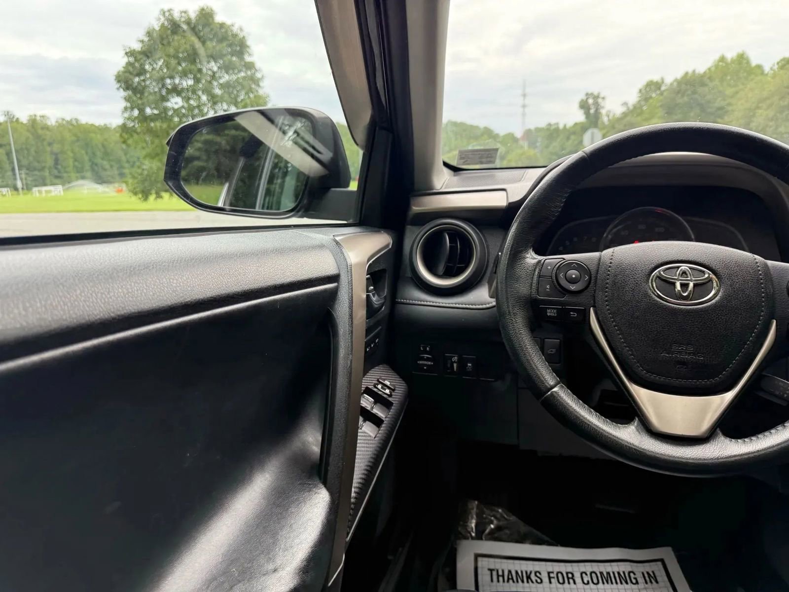 Used 2015 Toyota RAV4 Limited image 30