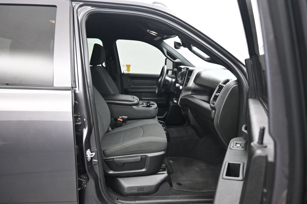 Used 2025 RAM 3500 Tradesman AWD/4WD image 45