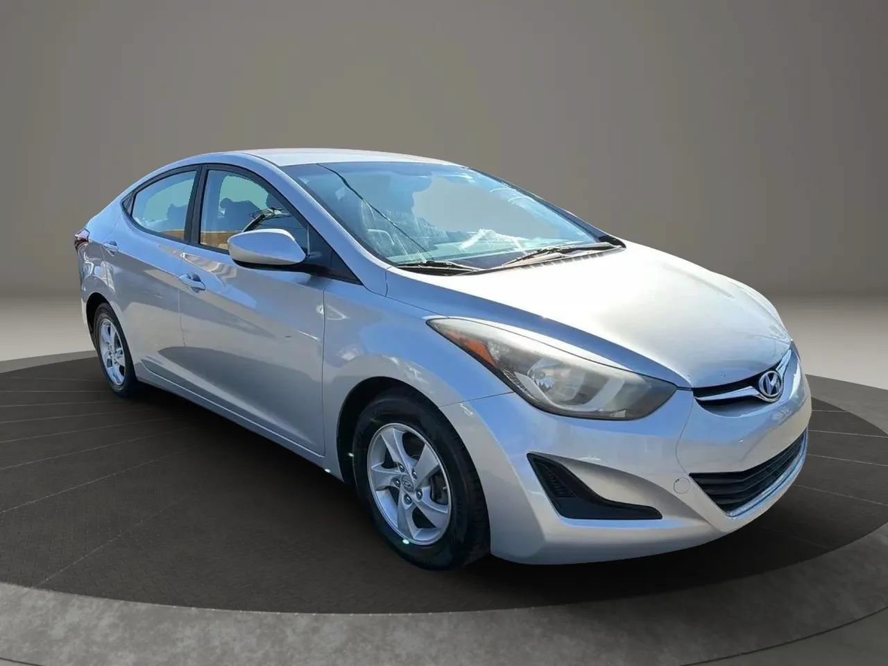 Used 2015 Hyundai Elantra SE FWD image 3