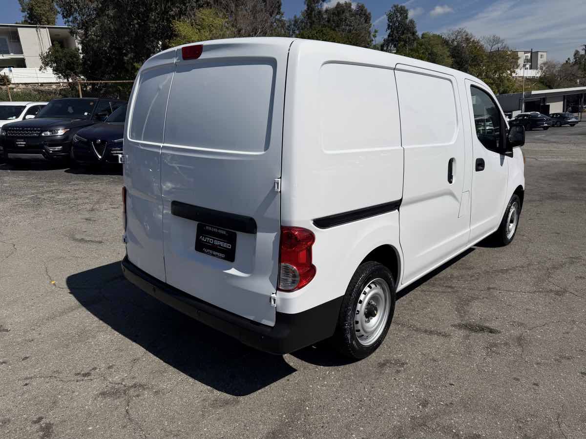 Used 2017 Chevrolet City Express LT FWD image 4