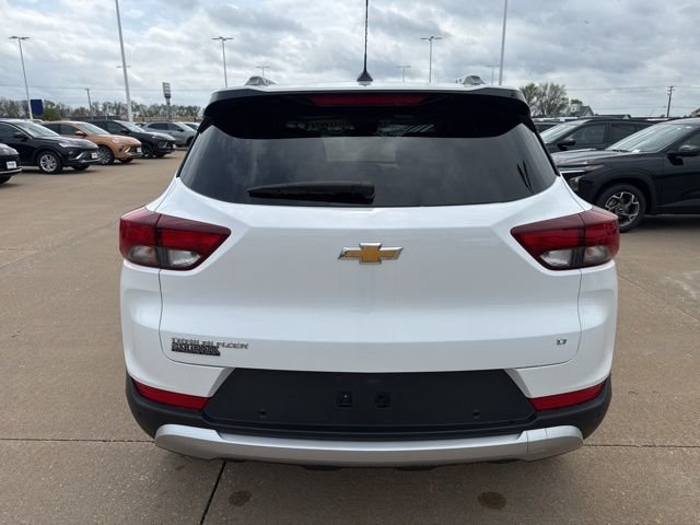 Used 2024 Chevrolet TrailBlazer LT w/ LT Cold Weather Package FWD image 4