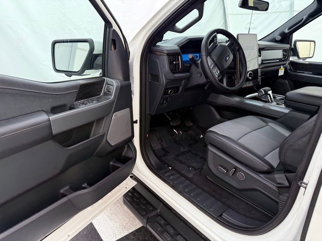 New 2025 Ford F150 Lightning Lariat AWD/4WD image 28