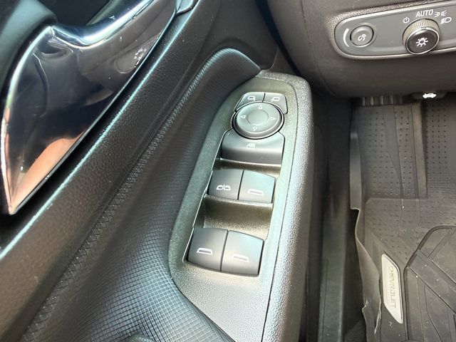 Used 2024 Chevrolet Equinox RS AWD/4WD image 22