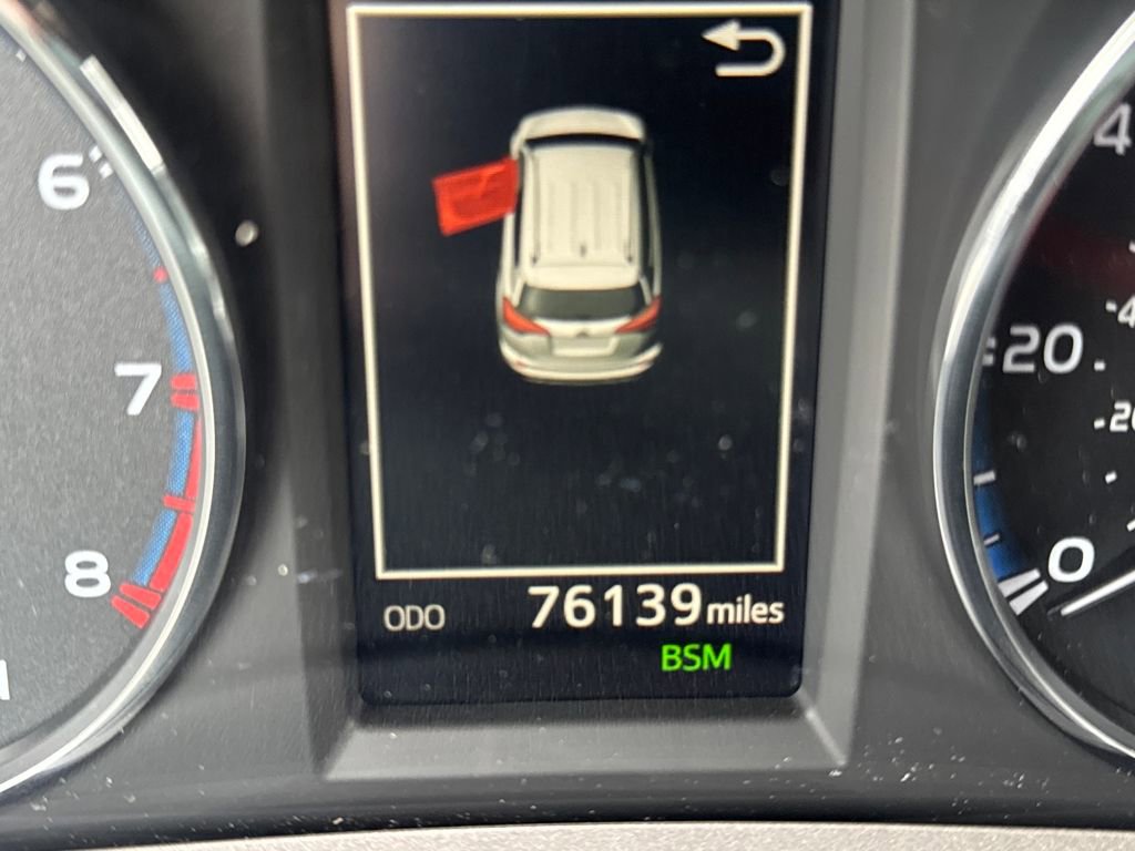 Used 2018 Toyota RAV4 Limited image 24