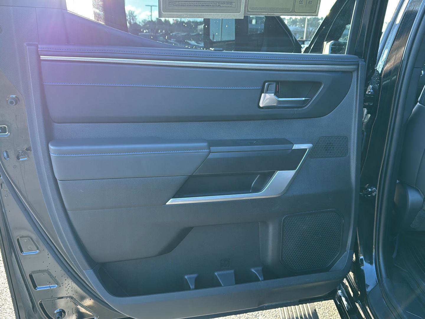 Used 2022 Toyota Tundra Platinum w/ Advanced Package image 15