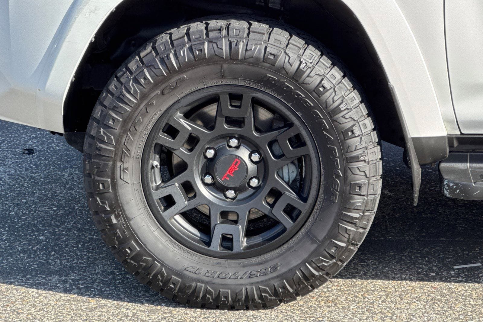 Used 2020 Toyota 4Runner TRD Off-Road Premium w/ Moonroof Package AWD/4WD image 30