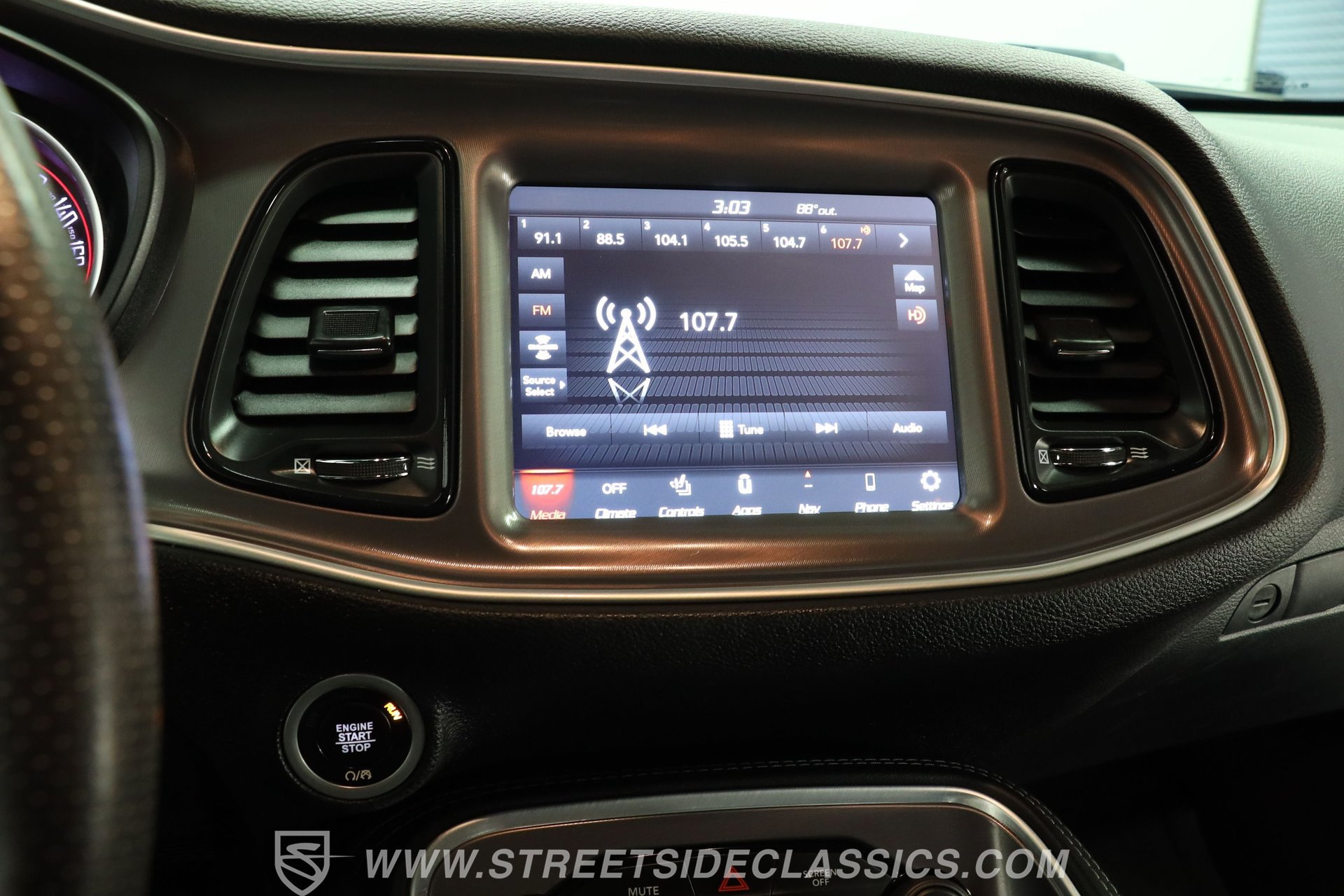 Used 2022 Dodge Challenger R/T Scat Pack w/ Driver Convenience Group RWD image 39