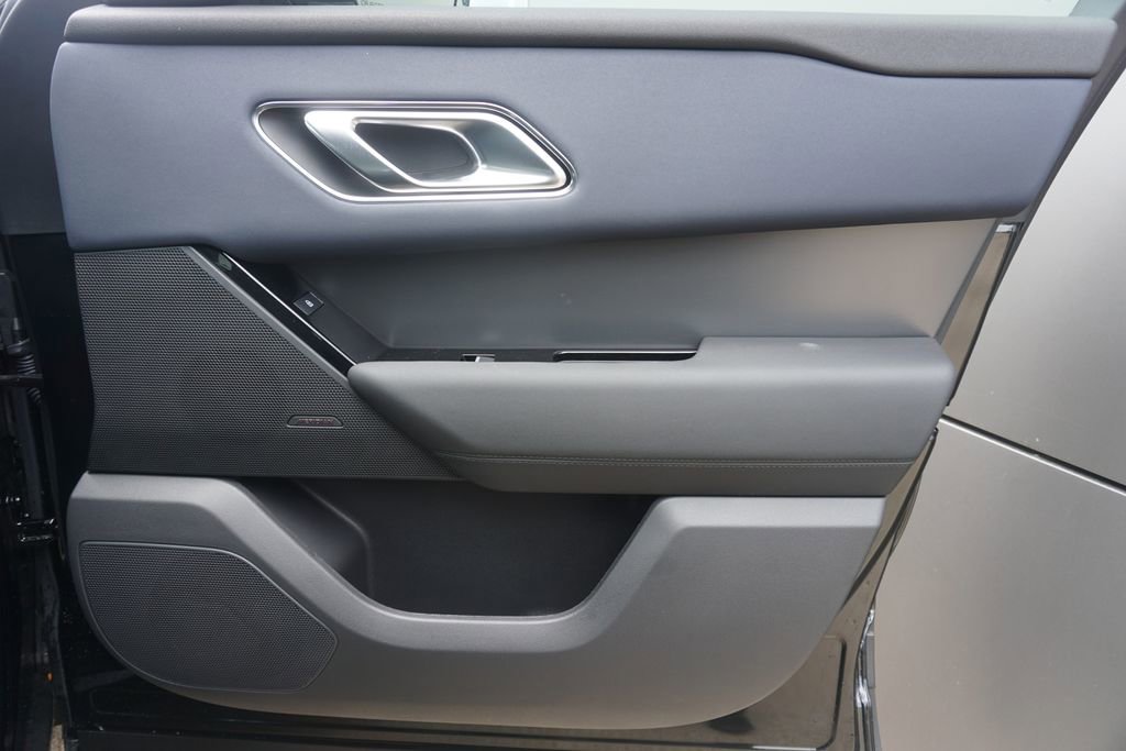 New 2026 Land Rover Range Rover Velar S image 21